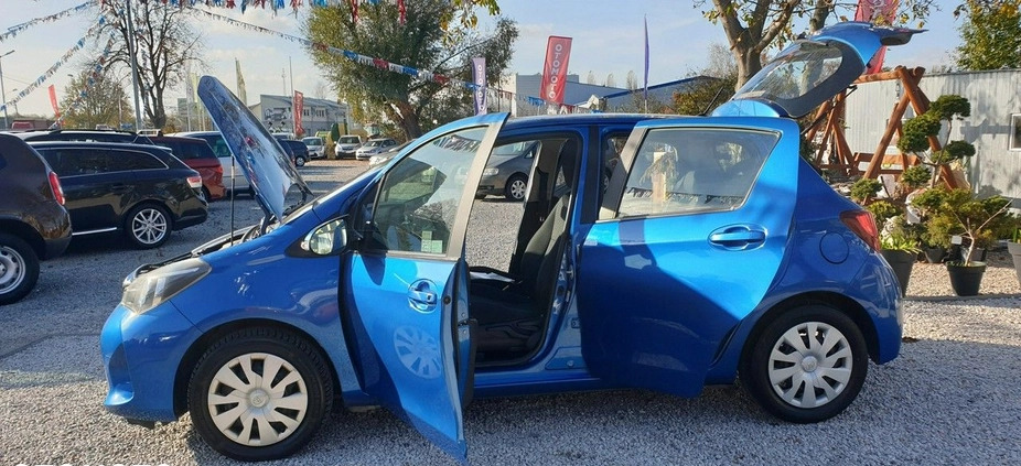 Toyota Yaris cena 32900 przebieg: 213000, rok produkcji 2015 z Tyszowce małe 436